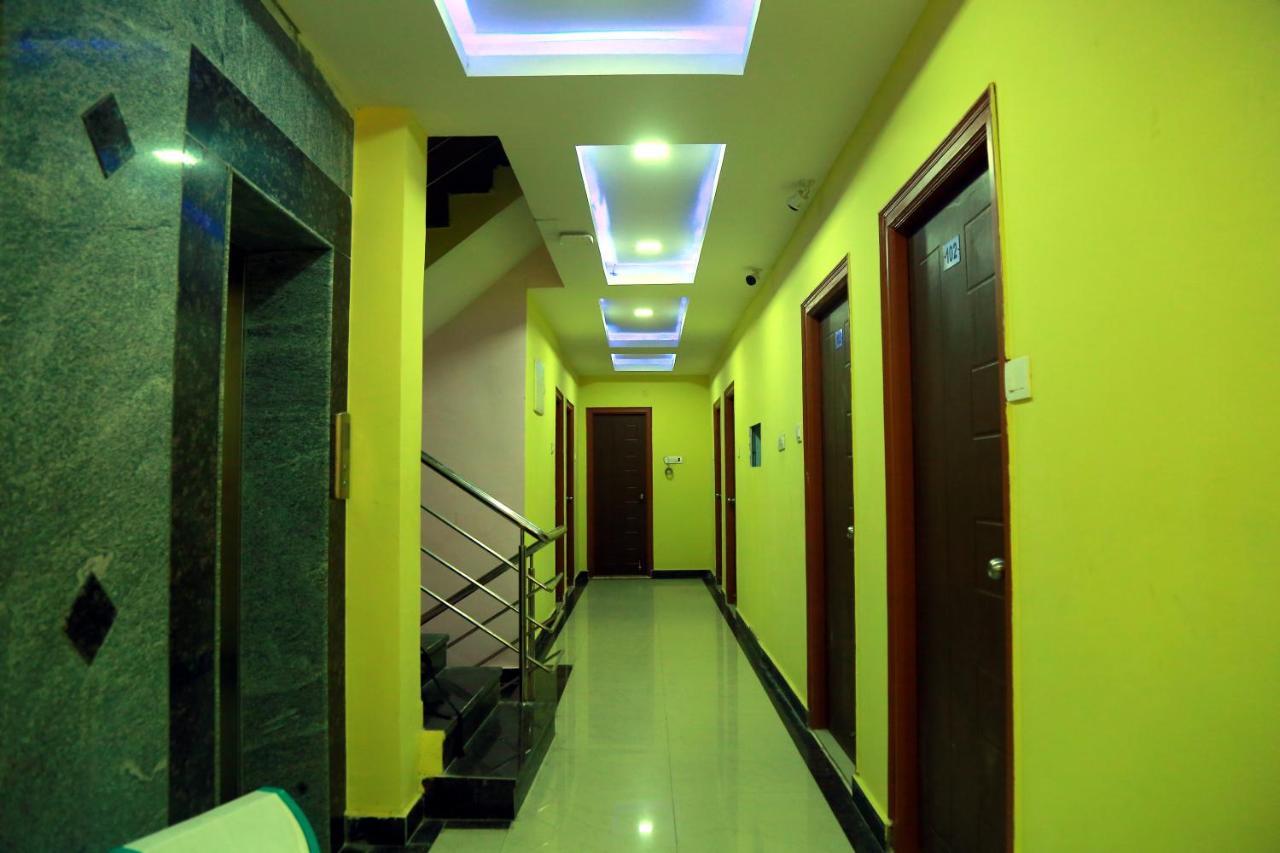 Hotel Sky Park Shamshabad Εξωτερικό φωτογραφία