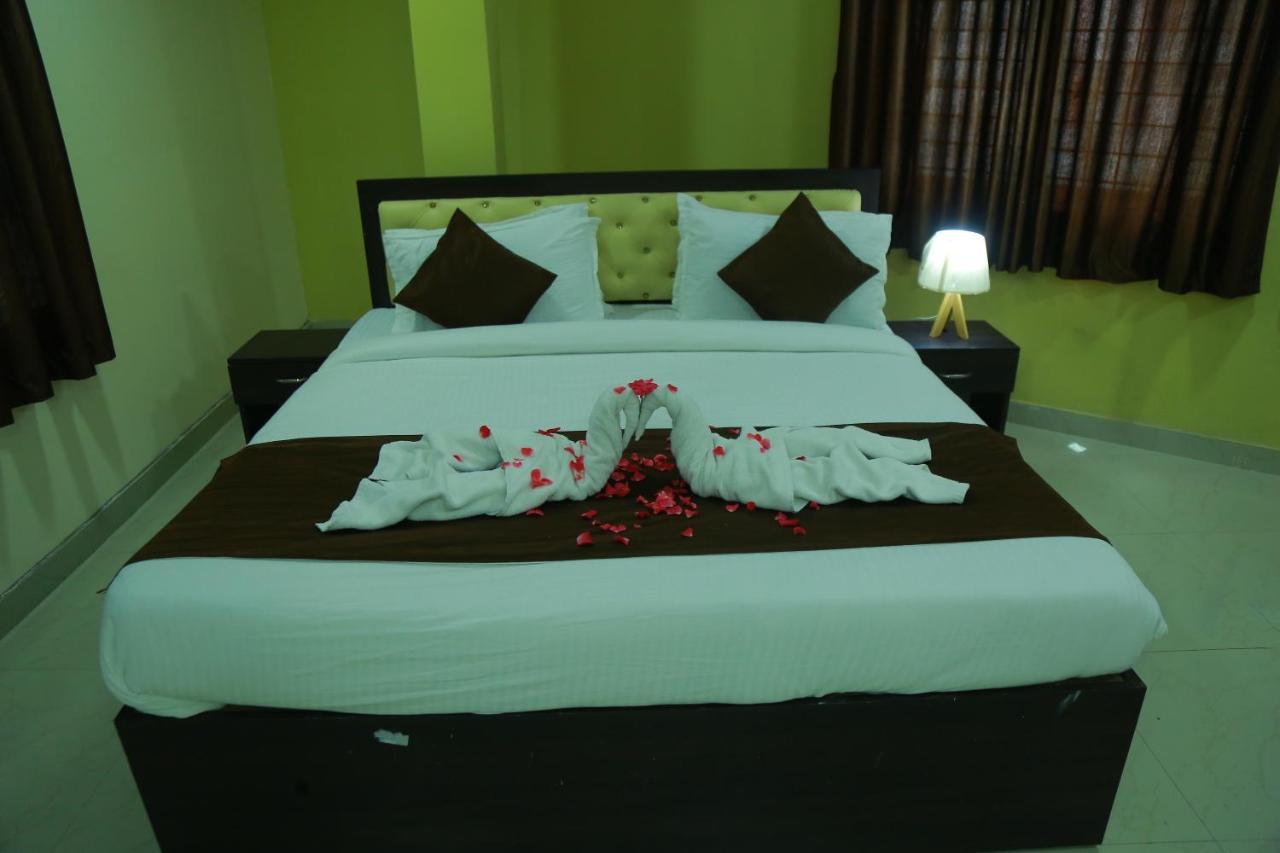 Hotel Sky Park Shamshabad Εξωτερικό φωτογραφία