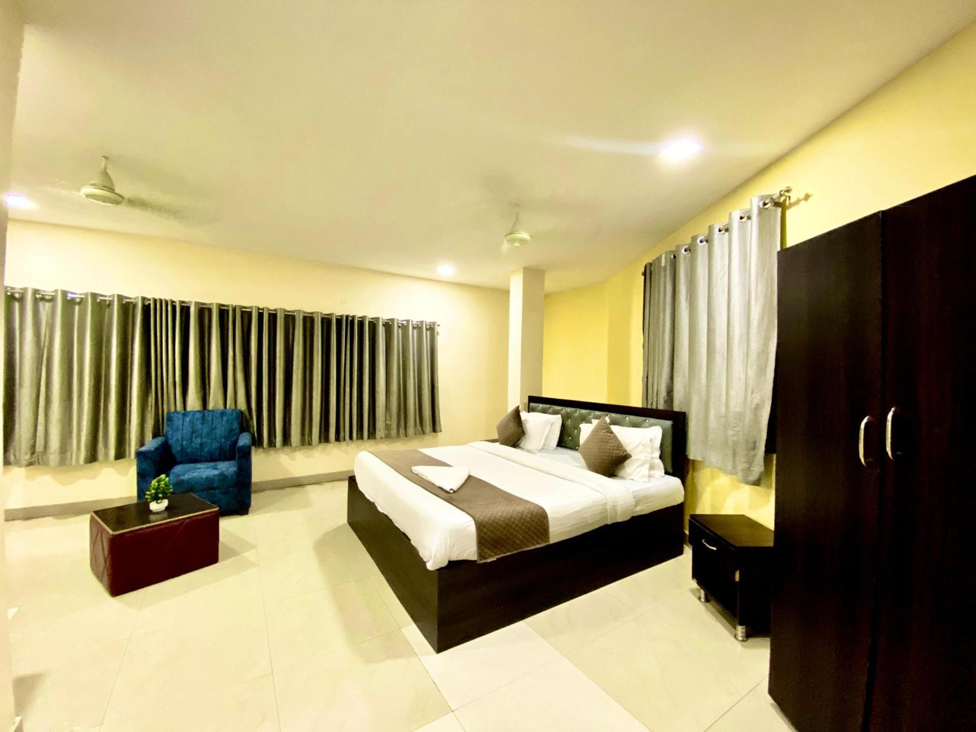 Hotel Sky Park Shamshabad Εξωτερικό φωτογραφία