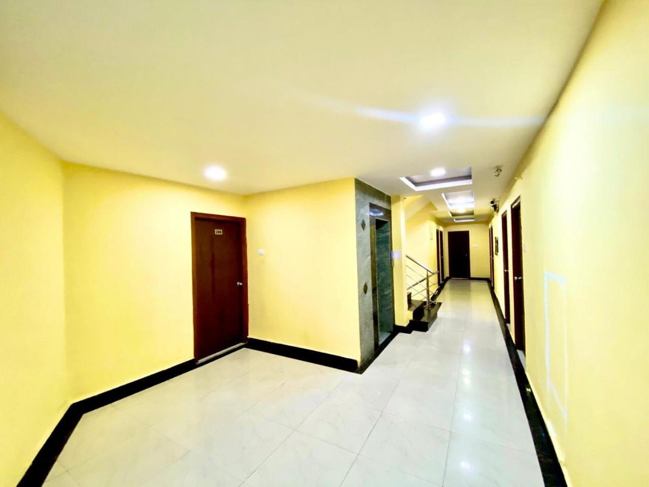Hotel Sky Park Shamshabad Εξωτερικό φωτογραφία