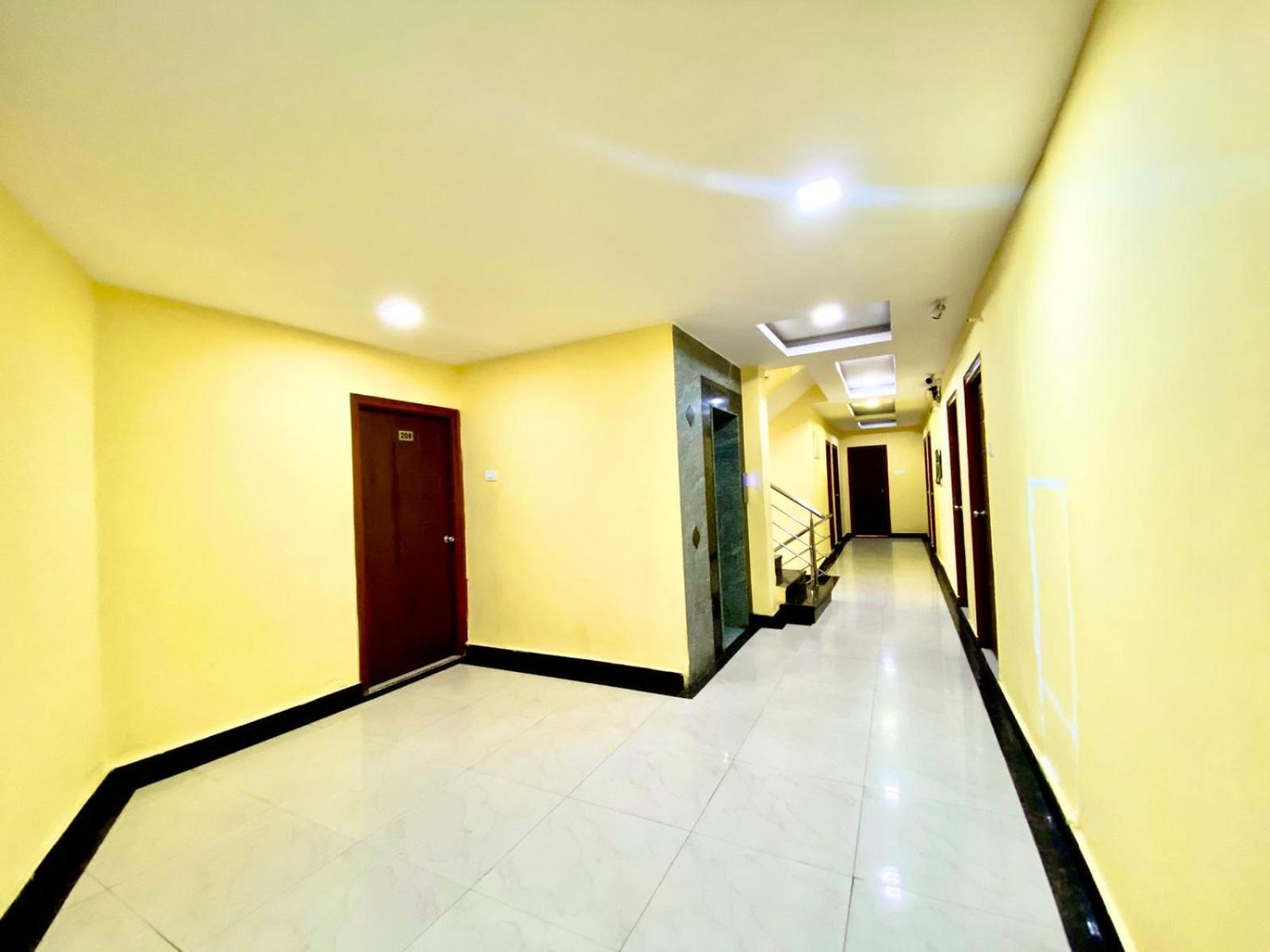 Hotel Sky Park Shamshabad Εξωτερικό φωτογραφία