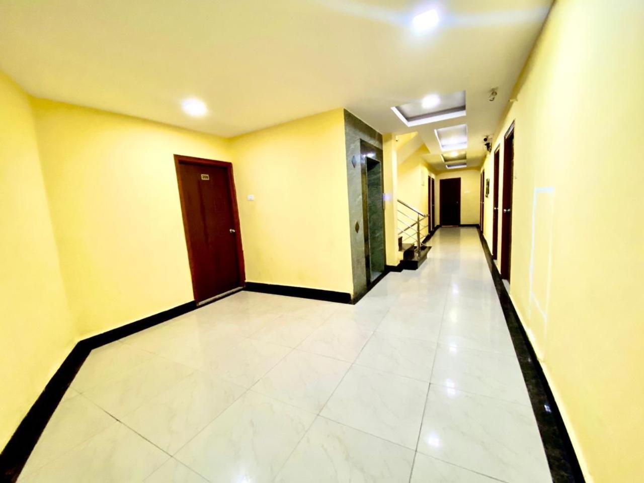 Hotel Sky Park Shamshabad Εξωτερικό φωτογραφία